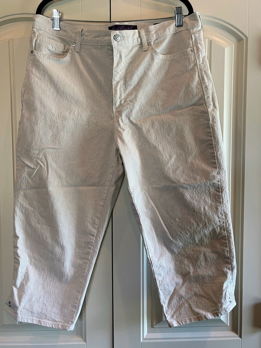 14W Gloria Vanderbilt Cropped Pants